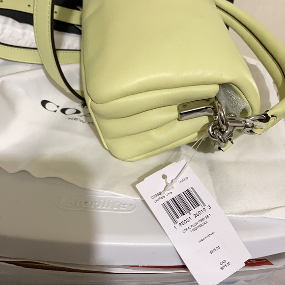 Coach Tabby shoulder bag 18 in Pale lime pillow leather - Picture 6 of 15